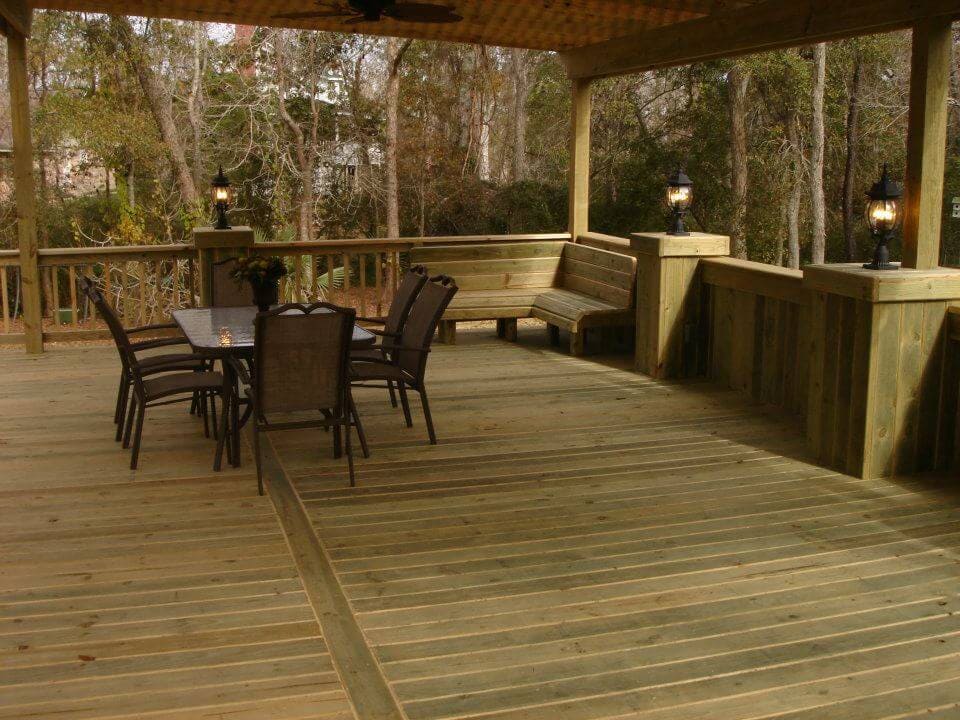 outdoor living wood deck