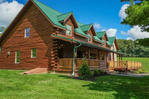 Hunting Lodge World Class Whitetail Deer Hunting Lodge for Kentucky residents